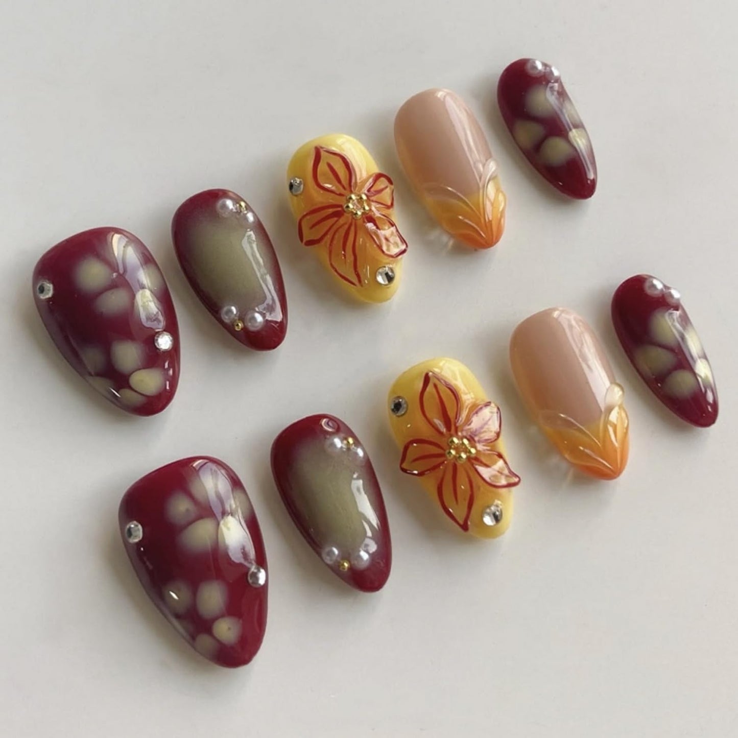 Short Almond Press on Nails Fall Fake Nails Sparkly False Nail with Gold Leaf Designs Autumn Wine Red Glossy Full Cover Acrylic Stick on Nail for Women Nail Art Decor 24 Pcs