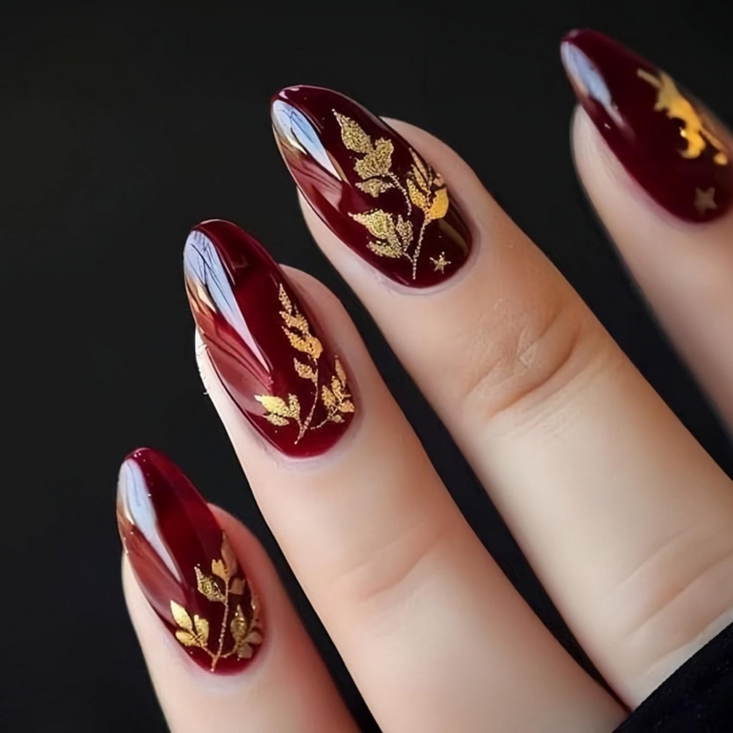Short Almond Press on Nails Fall Fake Nails Sparkly False Nail with Gold Leaf Designs Autumn Wine Red Glossy Full Cover Acrylic Stick on Nail for Women Nail Art Decor 24 Pcs