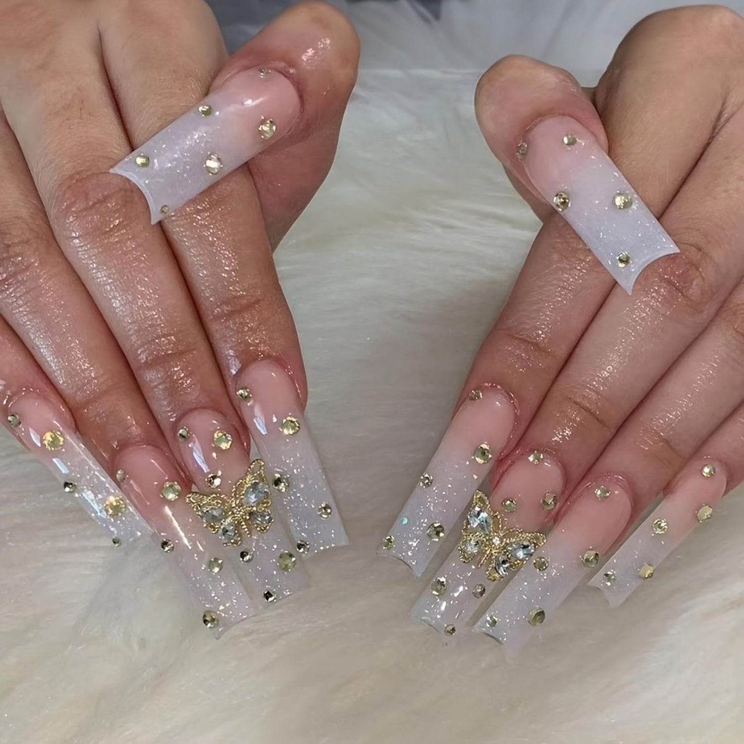 Short Almond Press on Nails Fall Fake Nails Sparkly False Nail with Gold Leaf Designs Autumn Wine Red Glossy Full Cover Acrylic Stick on Nail for Women Nail Art Decor 24 Pcs